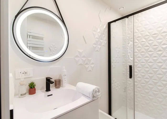 Scarlett - By Myhomeincomo דירה *