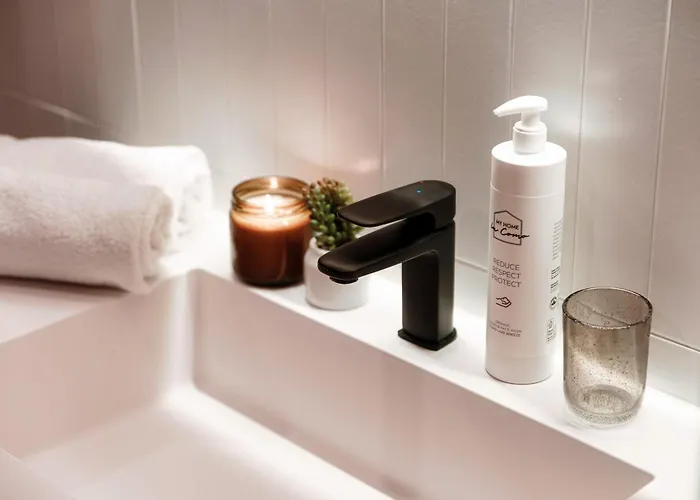 Scarlett - By Myhomeincomo