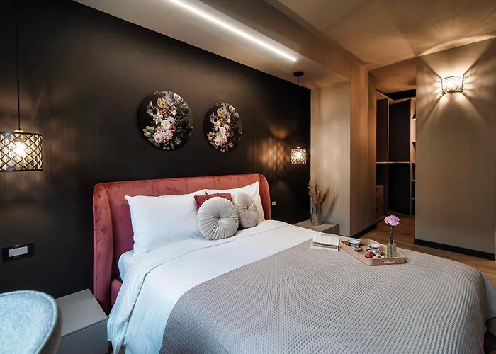 Scarlett - By Myhomeincomo דירה