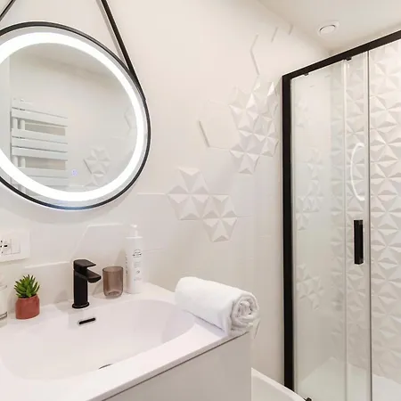 Scarlett - By Myhomeincomo Апартаменты *