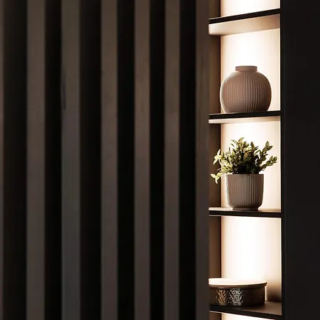 Scarlett - By Myhomeincomo *