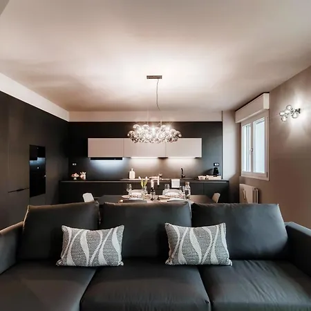 Scarlett - By Myhomeincomo 科莫